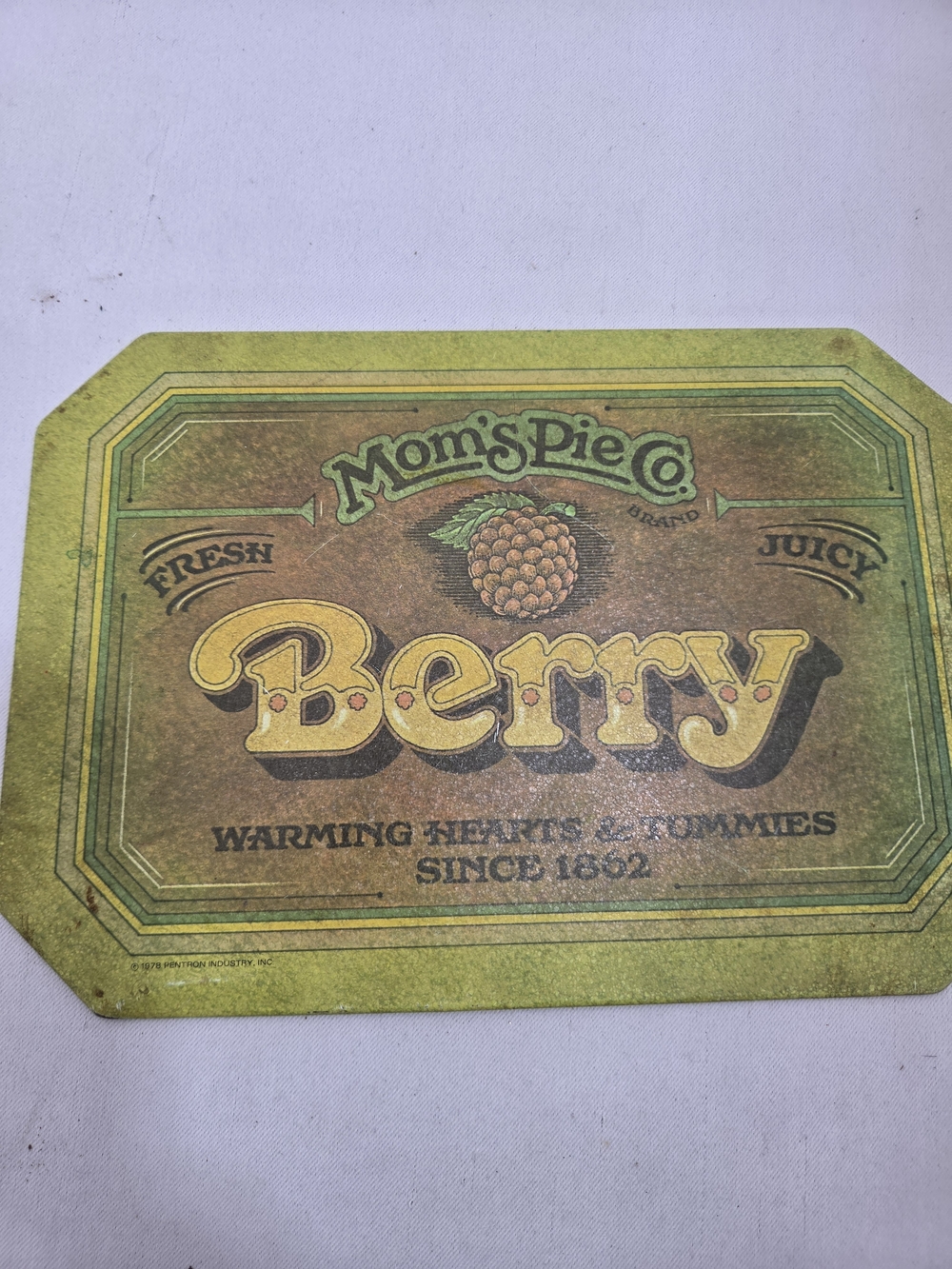 Vintage Ballonoff DecorWare Metal Hot Dish Mat "Mom's Pie Co. Berry" Tin Trivet